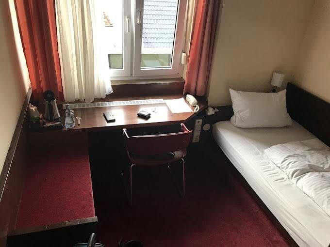 Prenájom bytu 40 m², Karlstraße 37, Fellbach, Bádensko-Wurttembersko Prenájom bytu 40 m², Karlstraße 37, Fellbach, Bádensko-Wurttembersko