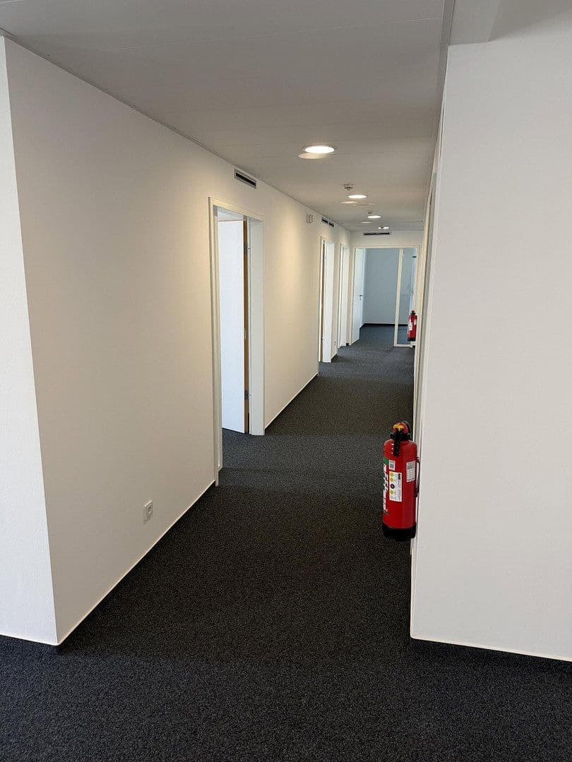 Prenájom kancelárie 349 m², Harrlachweg 5, Mannheim, Bádensko-Wurttembersko Prenájom kancelárie 349 m², Harrlachweg 5, Mannheim, Bádensko-Wurttembersko