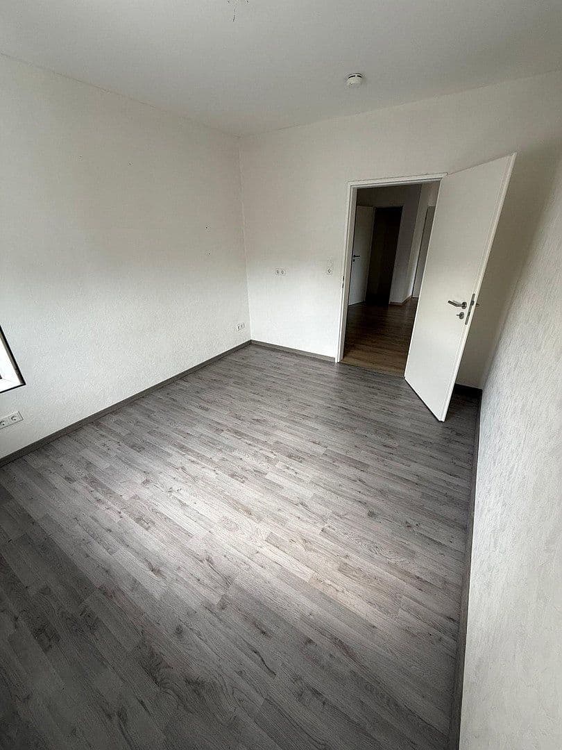 Prenájom bytu 3-izbový 81 m², Handwerksweg 14, Bochum, Severné Porýnie - Westfálsko Prenájom bytu 3-izbový 81 m², Handwerksweg 14, Bochum, Severné Porýnie - Westfálsko