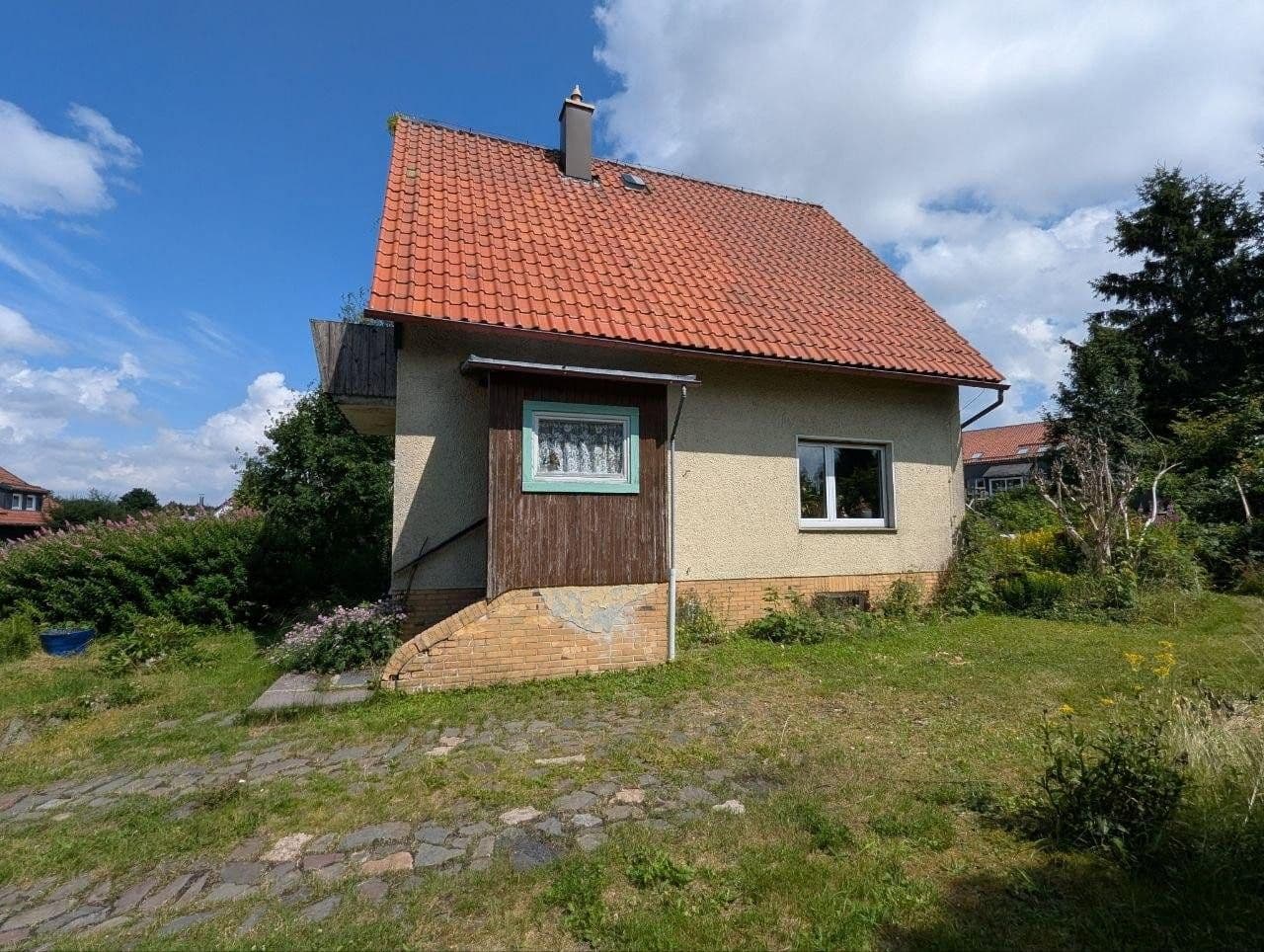 Predaj domu 97 m², pozemok 1.200 m², Clausthal-Zellerfeld, Dolné Sasko Predaj domu 97 m², pozemok 1.200 m², Clausthal-Zellerfeld, Dolné Sasko