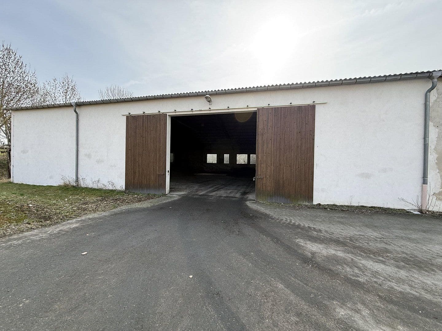 Predaj nebytového priestoru 28.000 m², Schleizer Straße 21 a, Neustadt an der Orla, Durínsko Predaj nebytového priestoru 28.000 m², Schleizer Straße 21 a, Neustadt an der Orla, Durínsko
