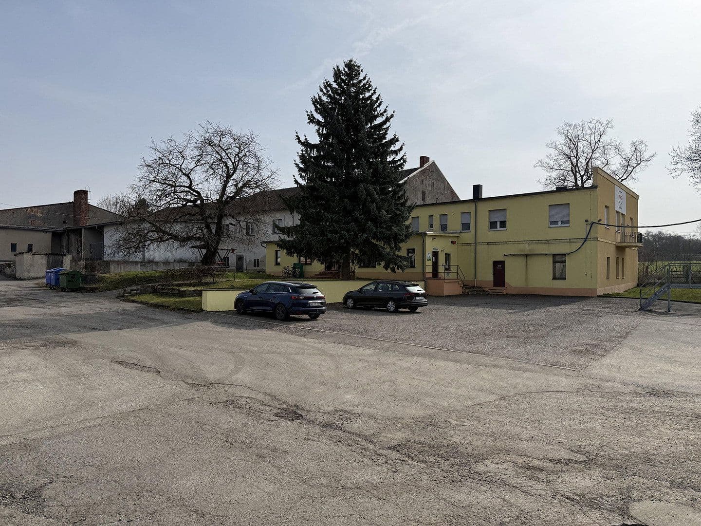 Predaj nebytového priestoru 28.000 m², Schleizer Straße 21 a, Neustadt an der Orla, Durínsko Predaj nebytového priestoru 28.000 m², Schleizer Straße 21 a, Neustadt an der Orla, Durínsko