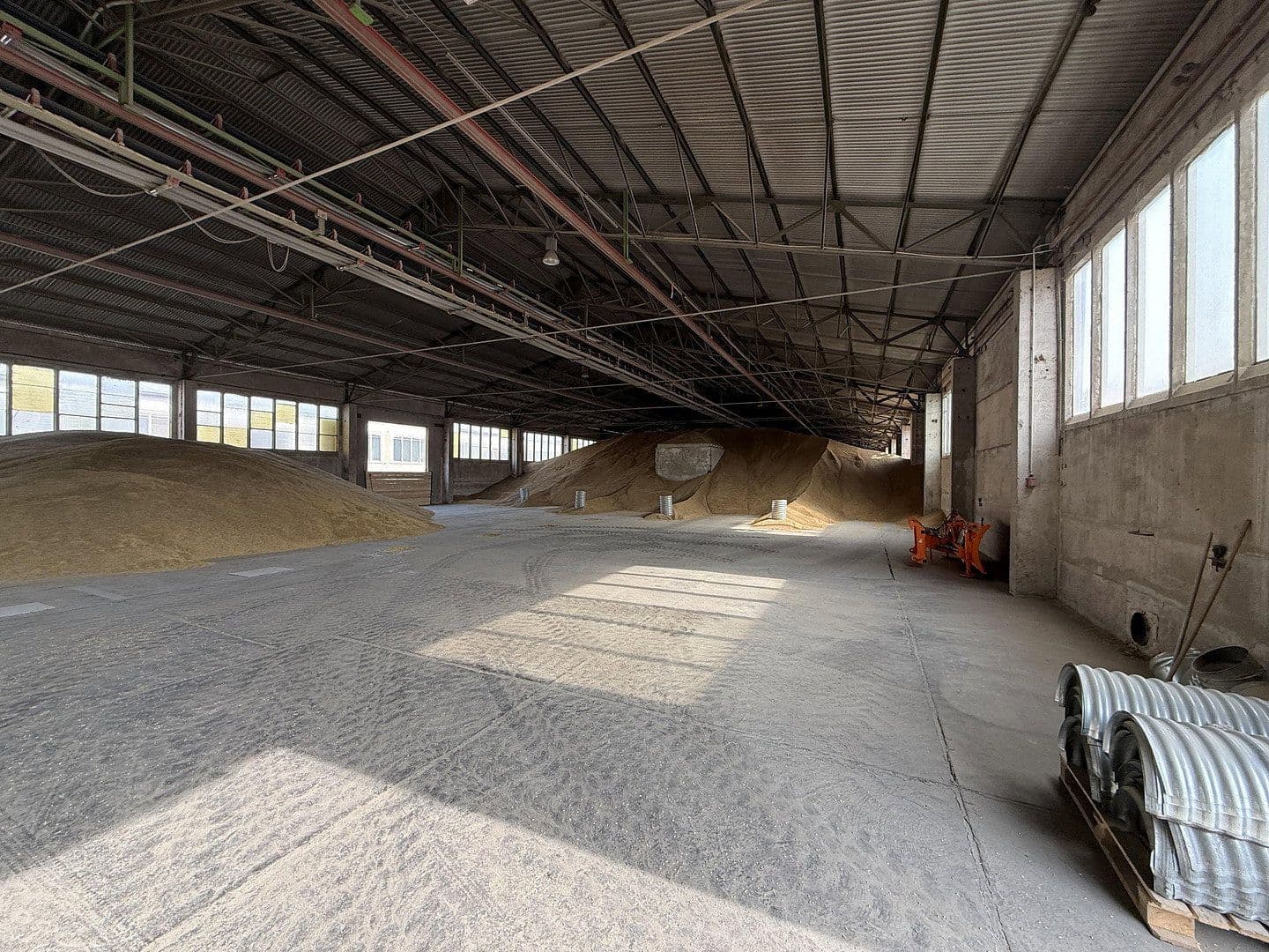 Predaj nebytového priestoru 28.000 m², Schleizer Straße 21 a, Neustadt an der Orla, Durínsko Predaj nebytového priestoru 28.000 m², Schleizer Straße 21 a, Neustadt an der Orla, Durínsko