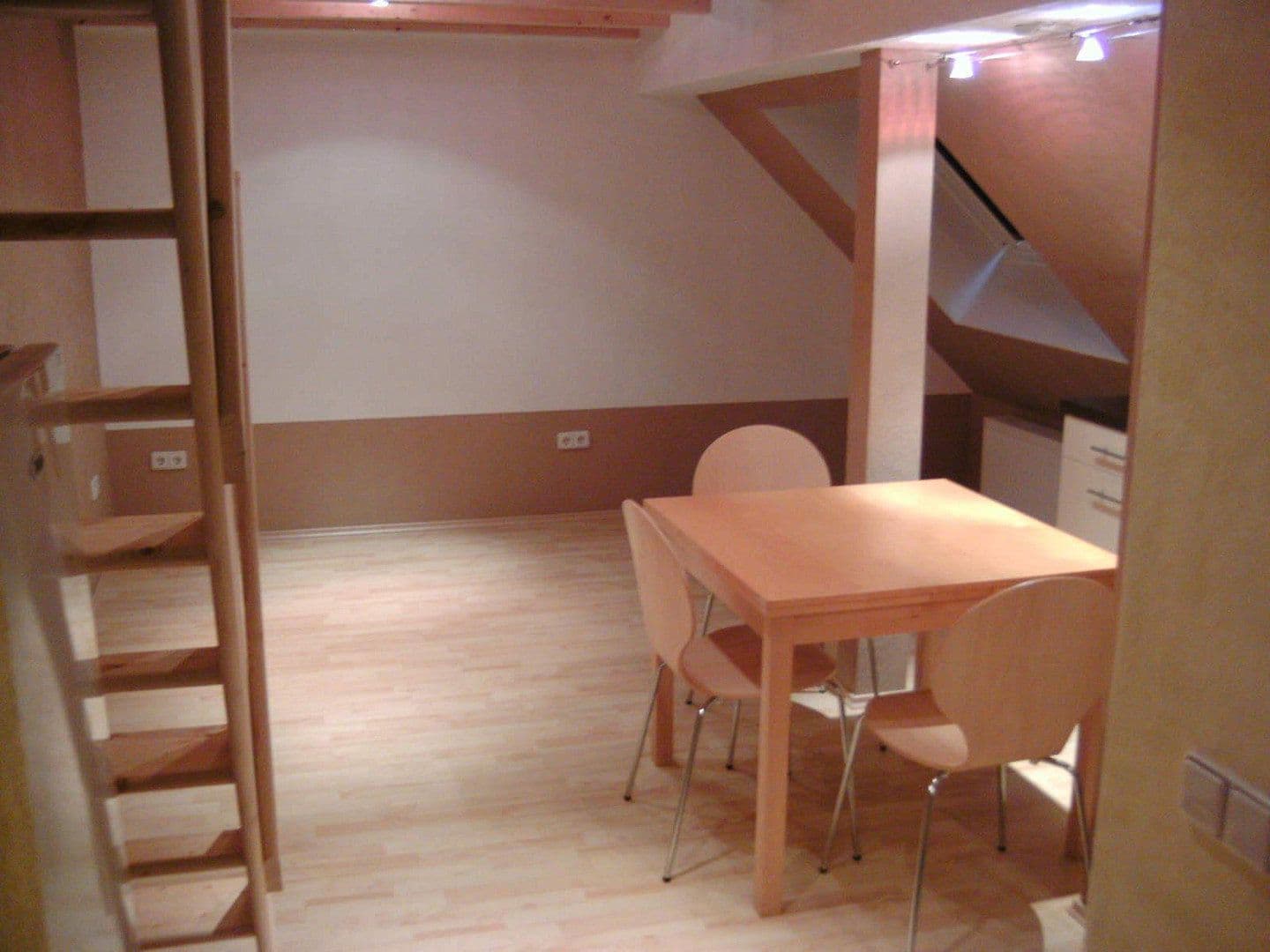 Prenájom bytu 2-izbový 55 m², Herxheim bei Landau/Pfalz, Porýnie-Falcko Prenájom bytu 2-izbový 55 m², Herxheim bei Landau/Pfalz, Porýnie-Falcko