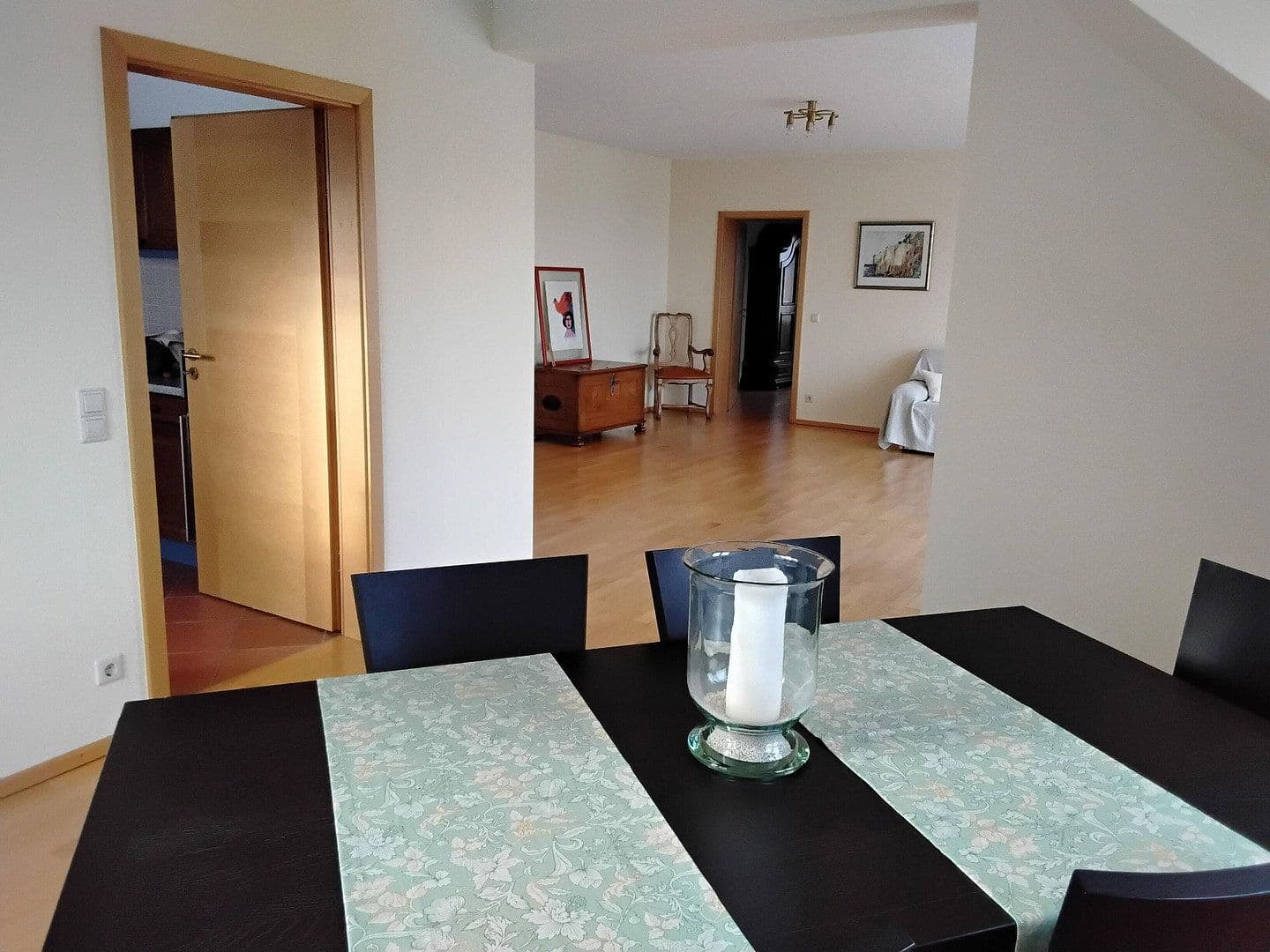 Predaj bytu 4-izbový 121 m², Neustadt, Porýnie-Falcko Predaj bytu 4-izbový 121 m², Neustadt, Porýnie-Falcko