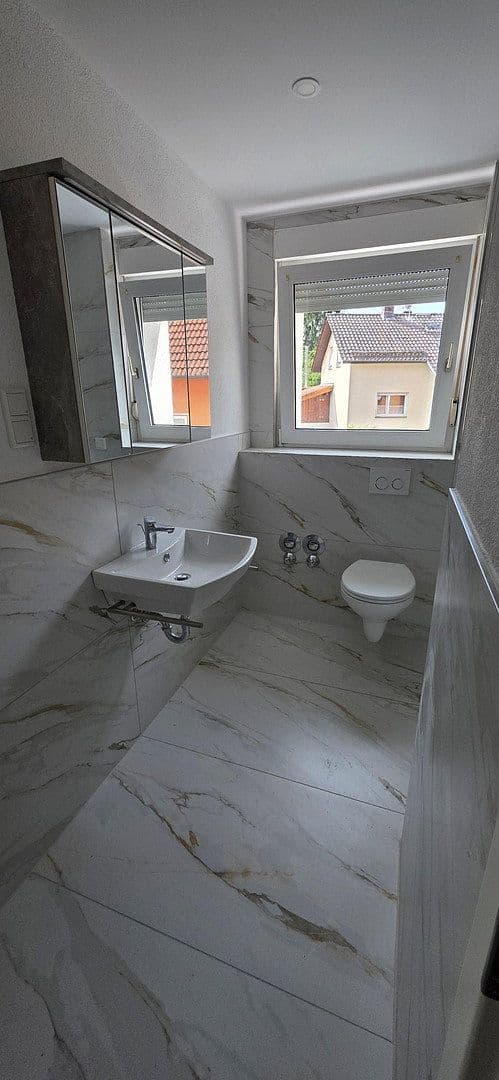 Prenájom bytu 3-izbový 72 m², Nibelungenstraße 701, Lautertal (Odenwald), Hesensko Prenájom bytu 3-izbový 72 m², Nibelungenstraße 701, Lautertal (Odenwald), Hesensko