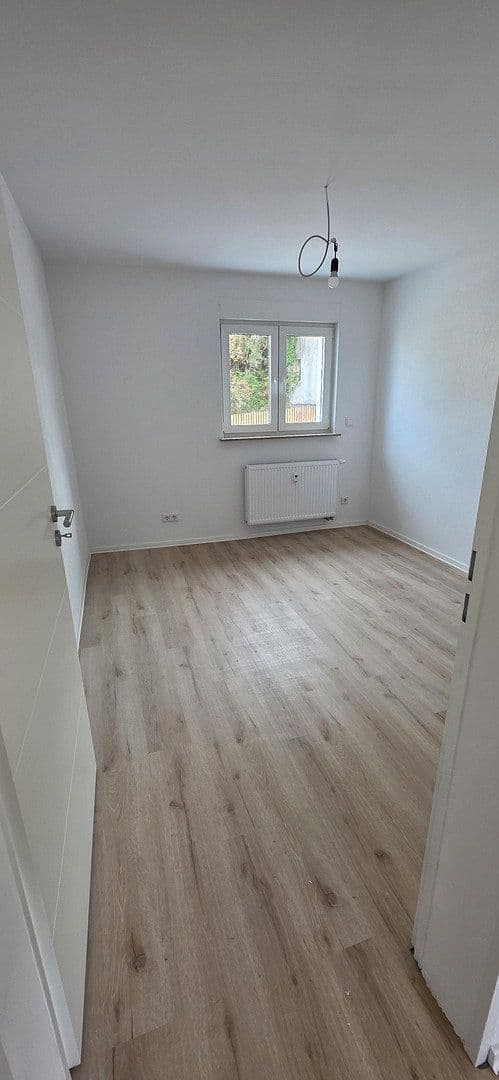 Prenájom bytu 3-izbový 72 m², Nibelungenstraße 701, Lautertal (Odenwald), Hesensko Prenájom bytu 3-izbový 72 m², Nibelungenstraße 701, Lautertal (Odenwald), Hesensko