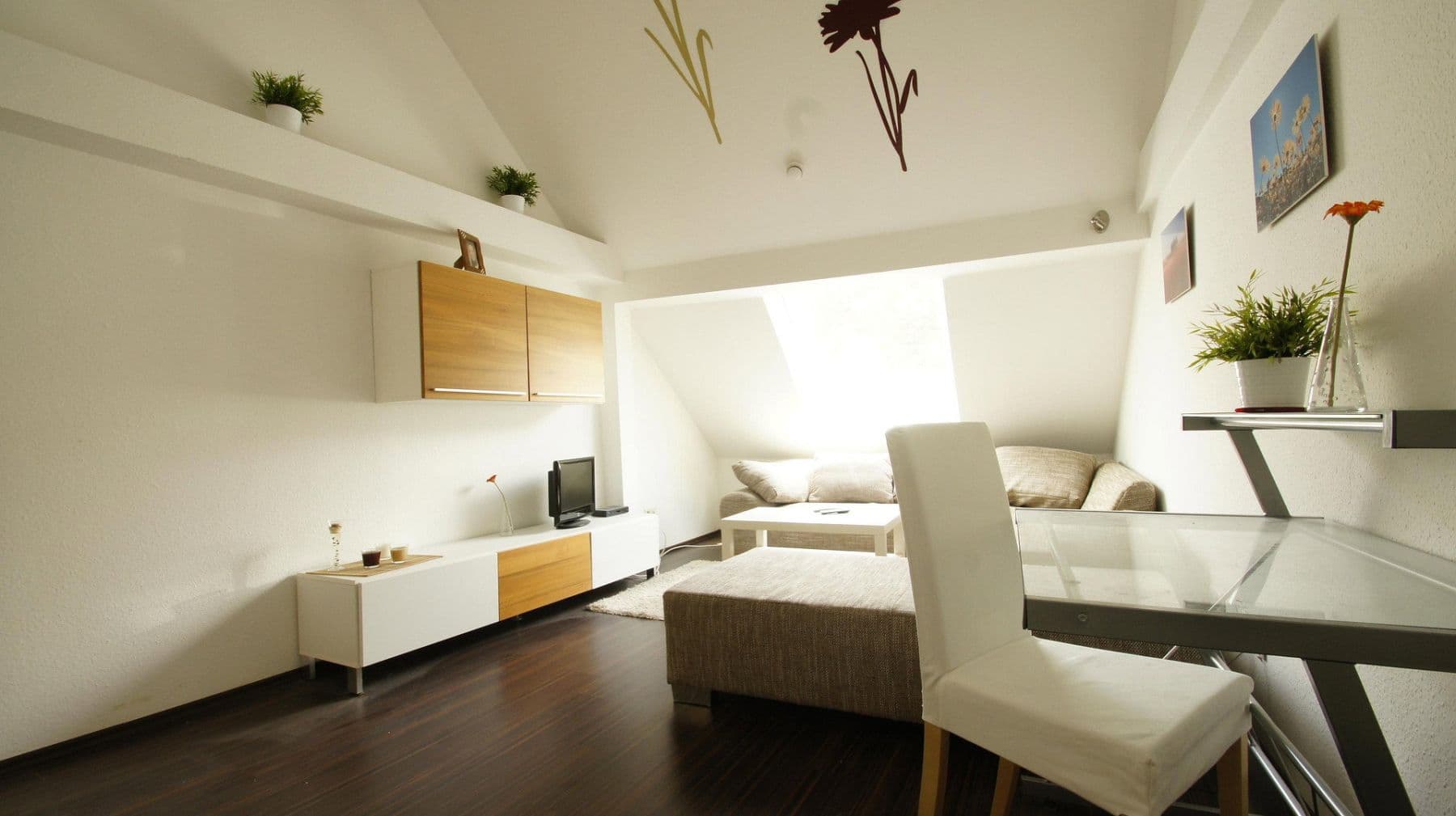 Prenájom bytu 3-izbový 50 m², Kronhofstraße 43, Fulda, Hesensko Prenájom bytu 3-izbový 50 m², Kronhofstraße 43, Fulda, Hesensko