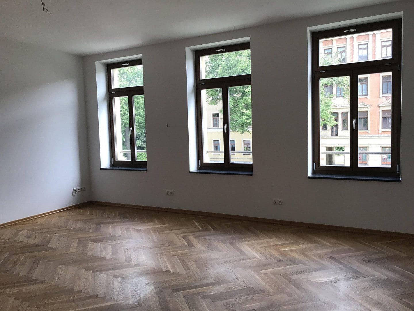 Prenájom bytu 4-izbový 141 m², Chemnitz, Sasko Prenájom bytu 4-izbový 141 m², Chemnitz, Sasko