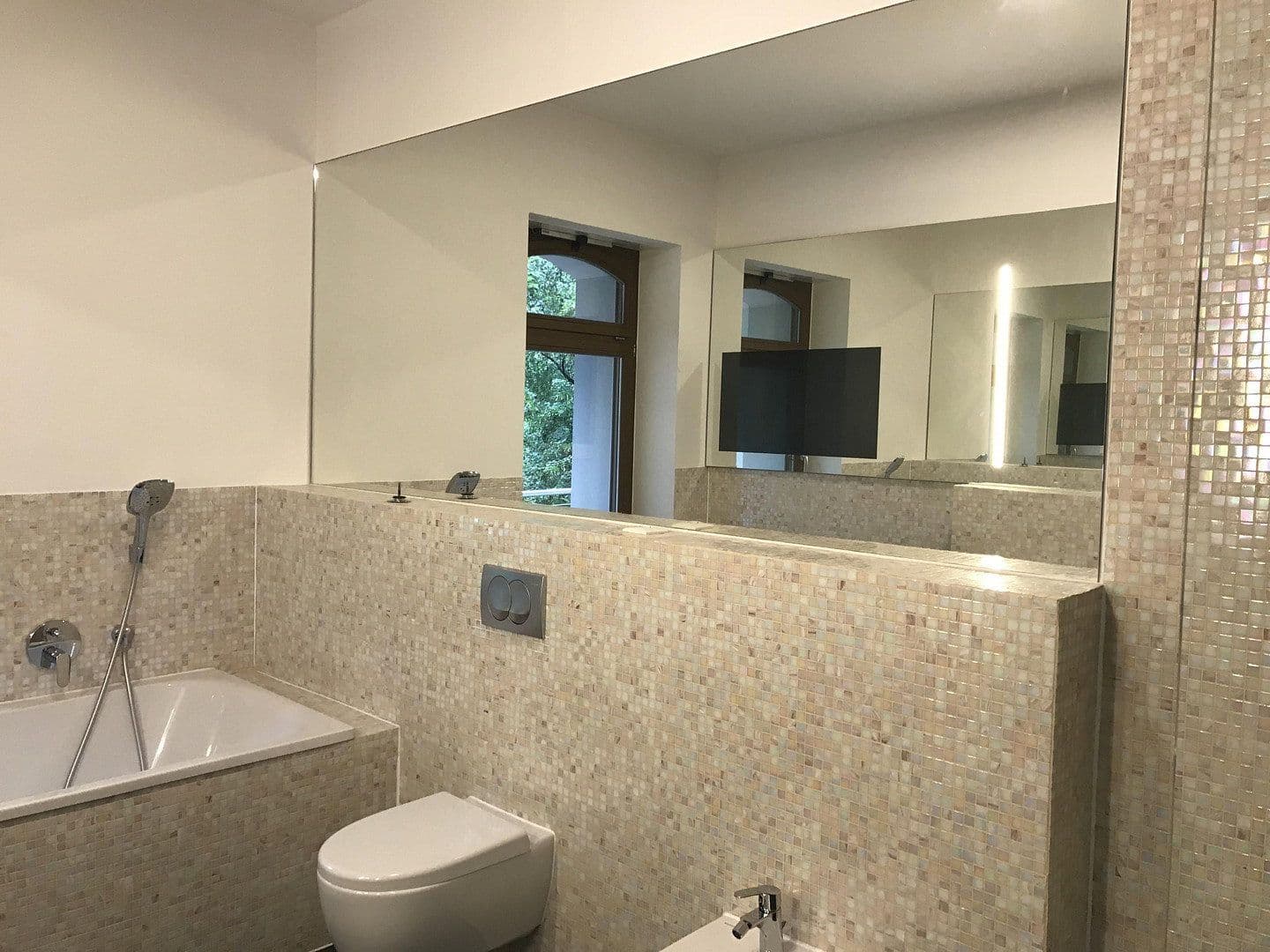 Prenájom bytu 4-izbový 141 m², Chemnitz, Sasko Prenájom bytu 4-izbový 141 m², Chemnitz, Sasko