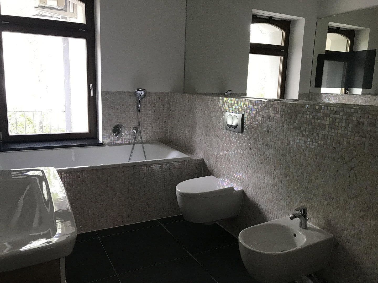 Prenájom bytu 4-izbový 141 m², Chemnitz, Sasko Prenájom bytu 4-izbový 141 m², Chemnitz, Sasko