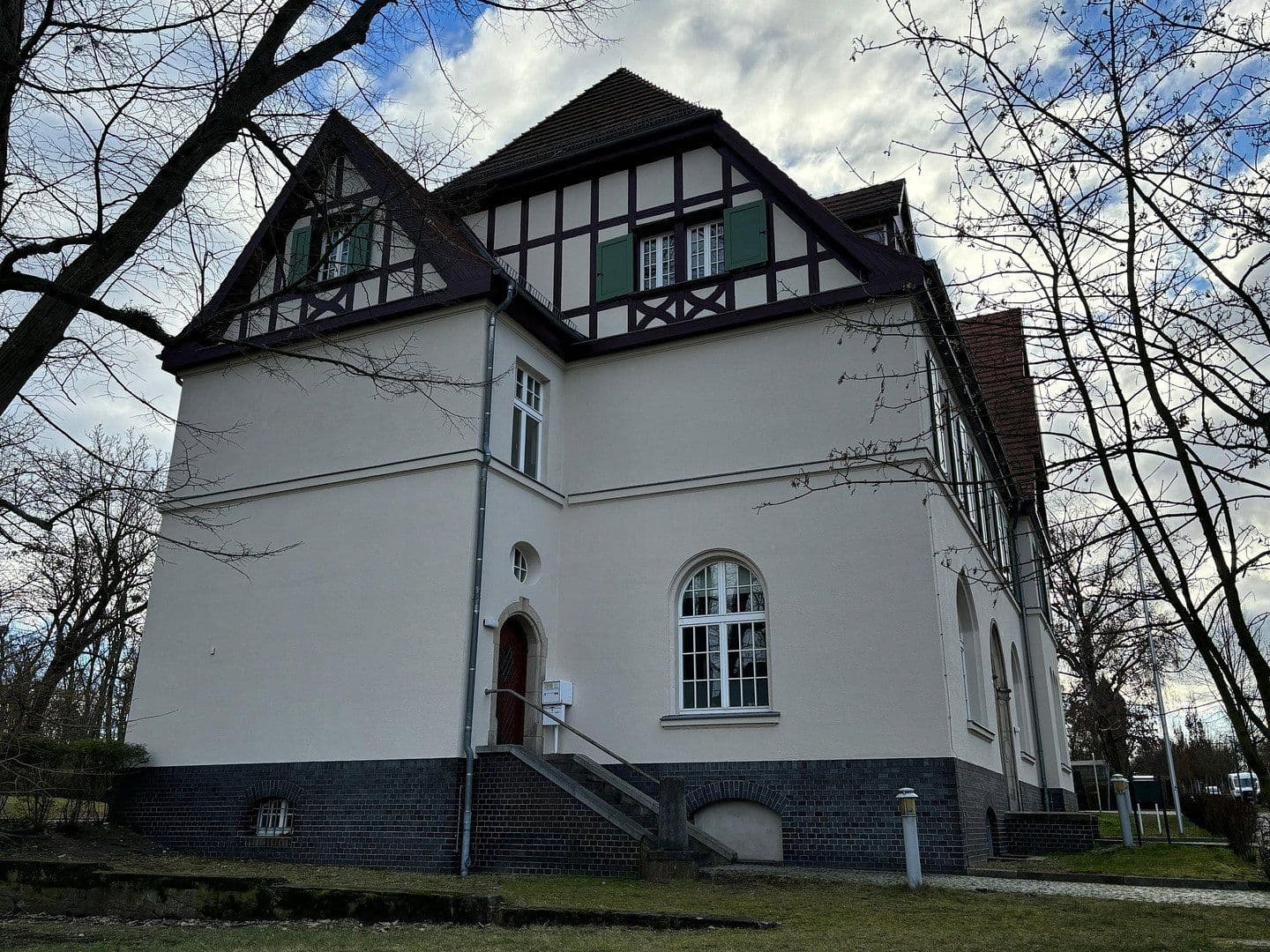 Prenájom bytu 3-izbový 115 m², Wilhelmstraße 4, Dallgow-Döberitz, Brandenbursko Prenájom bytu 3-izbový 115 m², Wilhelmstraße 4, Dallgow-Döberitz, Brandenbursko