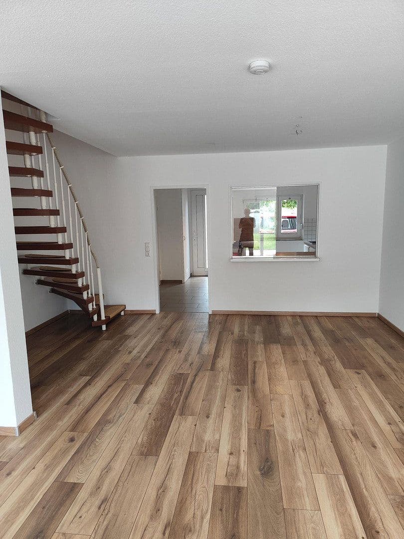 Predaj domu 124 m², pozemok 200 m², Fredersdorf-Vogelsdorf, Brandenbursko Predaj domu 124 m², pozemok 200 m², Fredersdorf-Vogelsdorf, Brandenbursko
