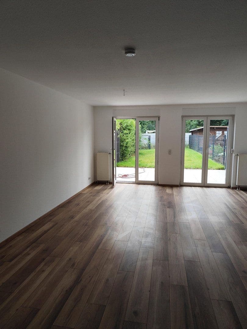 Predaj domu 124 m², pozemok 200 m², Fredersdorf-Vogelsdorf, Brandenbursko Predaj domu 124 m², pozemok 200 m², Fredersdorf-Vogelsdorf, Brandenbursko