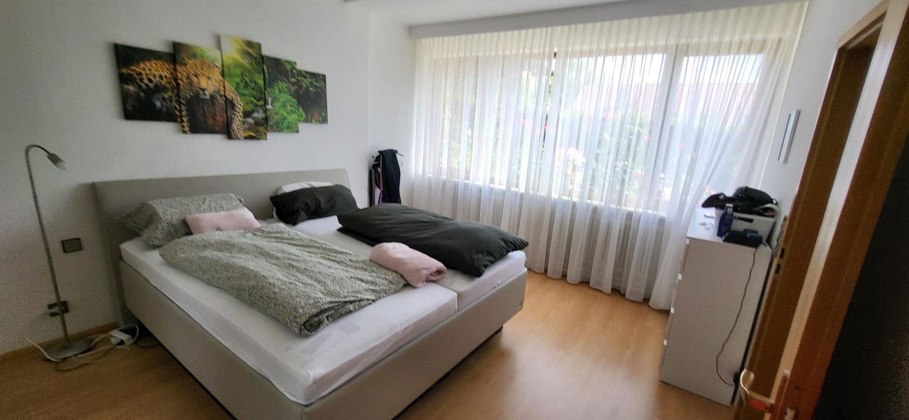 Prenájom bytu 3-izbový 100 m², Oberer Wingertweg 8, Baden-Württemberg - Pforzheim, Bádensko-Wurttembersko Prenájom bytu 3-izbový 100 m², Oberer Wingertweg 8, Baden-Württemberg - Pforzheim, Bádensko-Wurttembersko