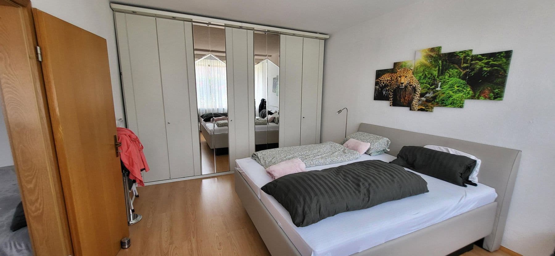 Prenájom bytu 3-izbový 100 m², Oberer Wingertweg 8, Baden-Württemberg - Pforzheim, Bádensko-Wurttembersko Prenájom bytu 3-izbový 100 m², Oberer Wingertweg 8, Baden-Württemberg - Pforzheim, Bádensko-Wurttembersko