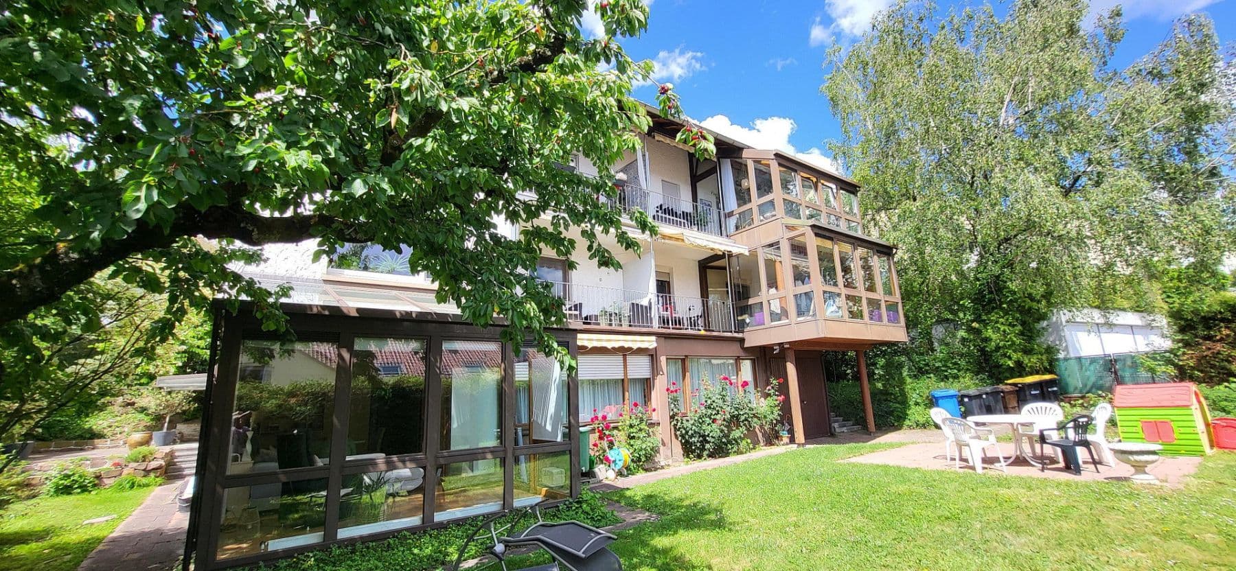 Prenájom bytu 3-izbový 100 m², Oberer Wingertweg 8, Baden-Württemberg - Pforzheim, Bádensko-Wurttembersko Prenájom bytu 3-izbový 100 m², Oberer Wingertweg 8, Baden-Württemberg - Pforzheim, Bádensko-Wurttembersko