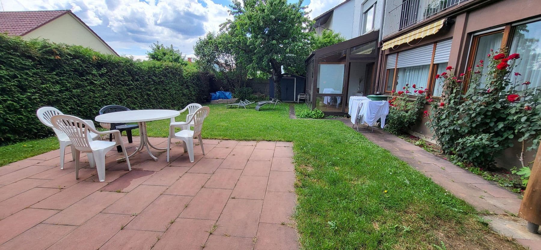 Prenájom bytu 3-izbový 100 m², Oberer Wingertweg 8, Baden-Württemberg - Pforzheim, Bádensko-Wurttembersko Prenájom bytu 3-izbový 100 m², Oberer Wingertweg 8, Baden-Württemberg - Pforzheim, Bádensko-Wurttembersko