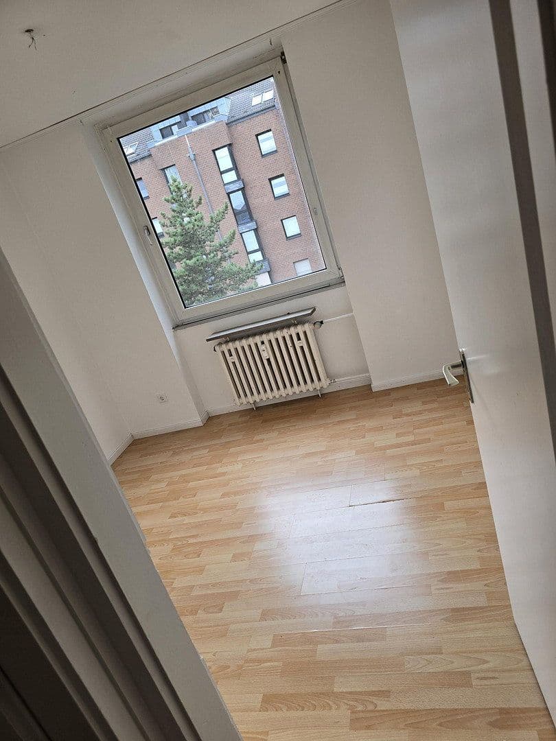 Prenájom bytu 74 m², Gatherweg 131, Düsseldorf, Severné Porýnie - Westfálsko Prenájom bytu 74 m², Gatherweg 131, Düsseldorf, Severné Porýnie - Westfálsko