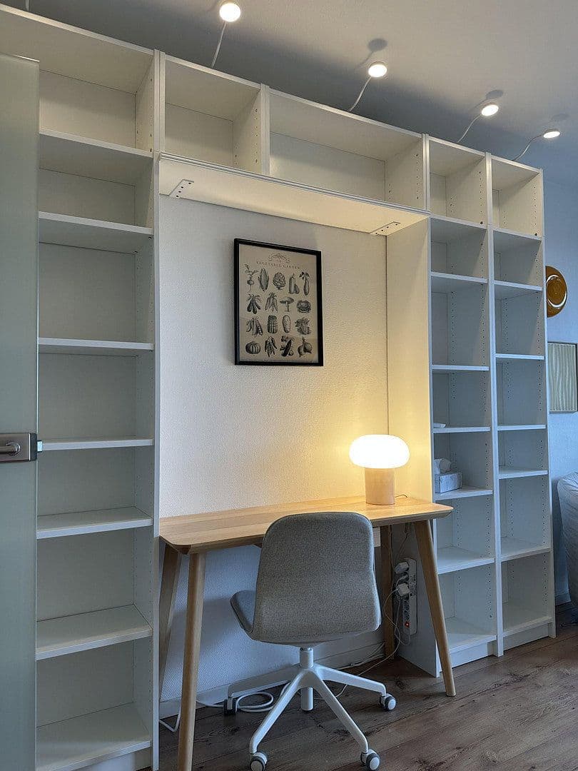 Prenájom bytu 1-izbový 28 m², Mailänderstraße 0000, Frankfurt am Main, Hesensko Prenájom bytu 1-izbový 28 m², Mailänderstraße 0000, Frankfurt am Main, Hesensko