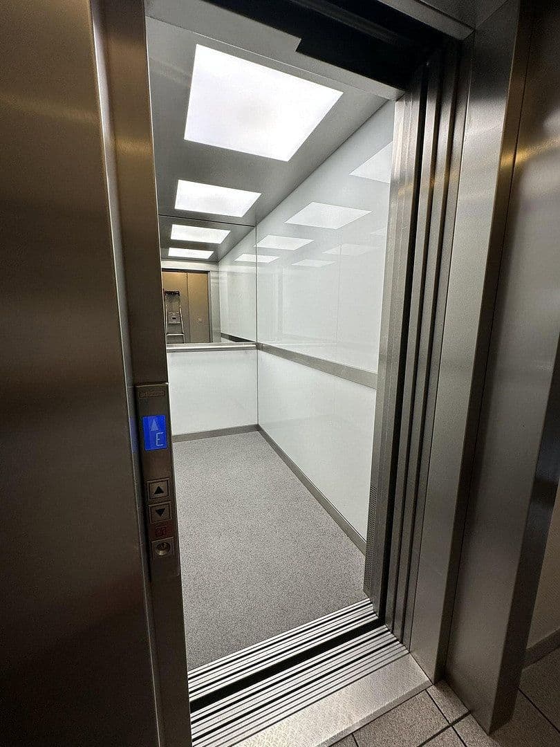 Prenájom bytu 1-izbový 28 m², Mailänderstraße 0000, Frankfurt am Main, Hesensko Prenájom bytu 1-izbový 28 m², Mailänderstraße 0000, Frankfurt am Main, Hesensko