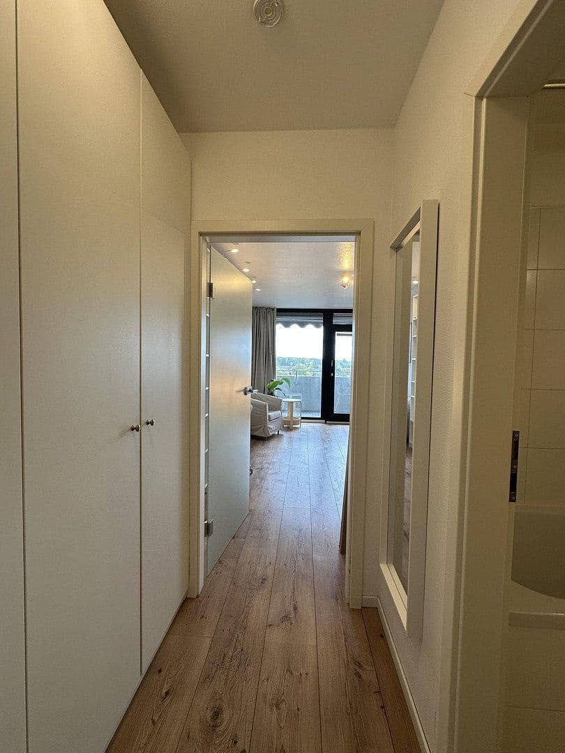 Prenájom bytu 1-izbový 28 m², Mailänderstraße 0000, Frankfurt am Main, Hesensko Prenájom bytu 1-izbový 28 m², Mailänderstraße 0000, Frankfurt am Main, Hesensko