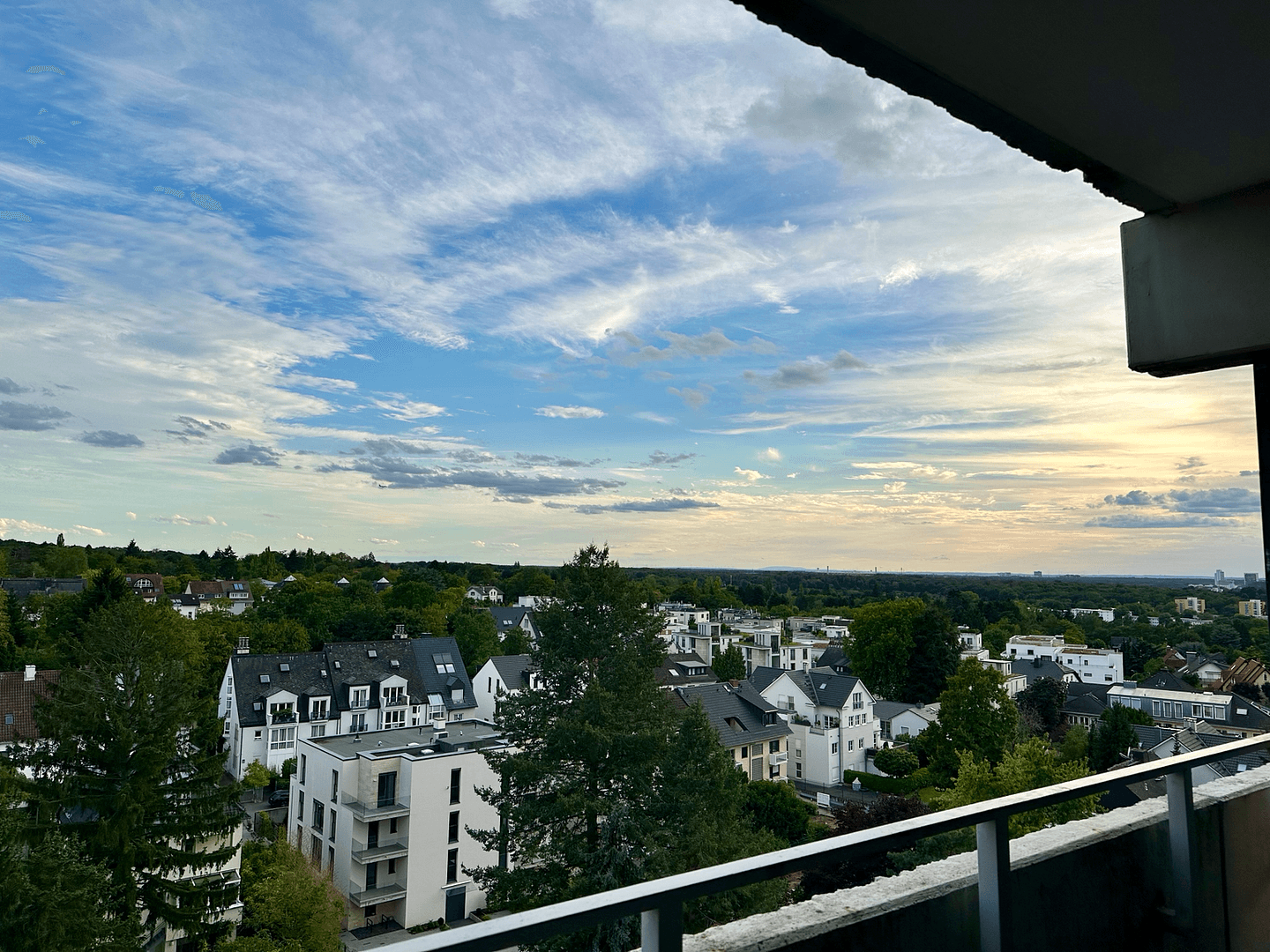 Prenájom bytu 1-izbový 28 m², Mailänderstraße 0000, Frankfurt am Main, Hesensko Prenájom bytu 1-izbový 28 m², Mailänderstraße 0000, Frankfurt am Main, Hesensko