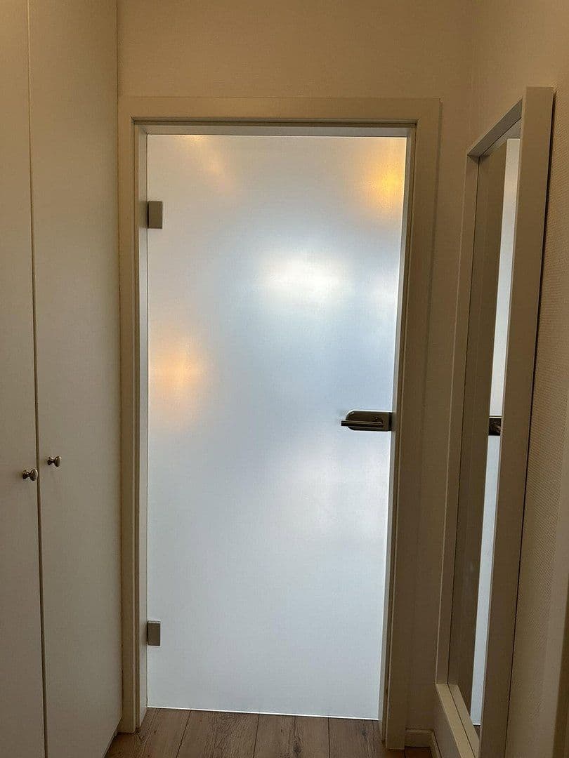 Prenájom bytu 1-izbový 28 m², Mailänderstraße 0000, Frankfurt am Main, Hesensko Prenájom bytu 1-izbový 28 m², Mailänderstraße 0000, Frankfurt am Main, Hesensko
