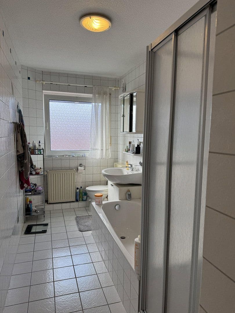 Prenájom bytu 3-izbový 90 m², Wildeshausen, Dolné Sasko Prenájom bytu 3-izbový 90 m², Wildeshausen, Dolné Sasko