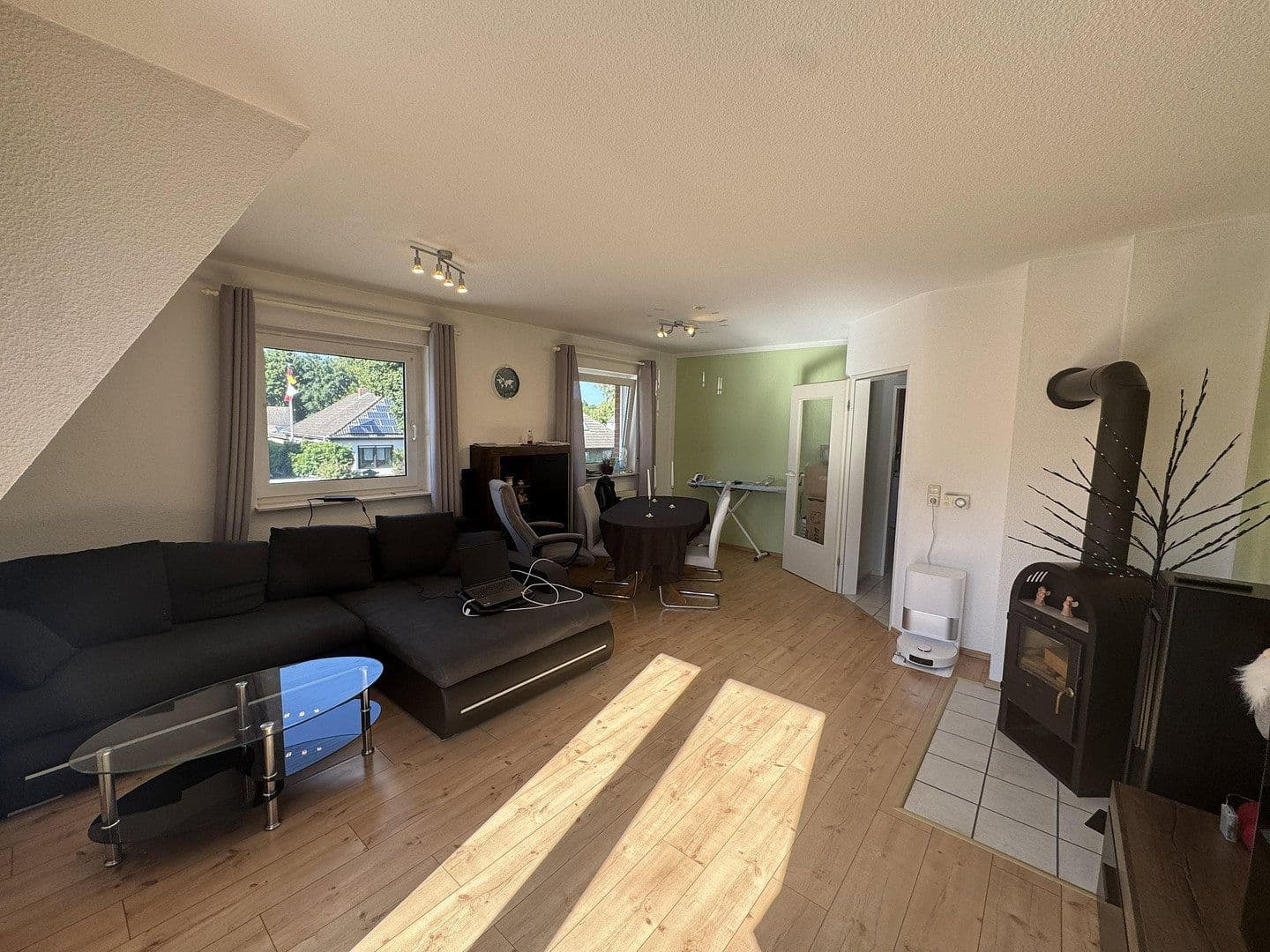 Prenájom bytu 3-izbový 90 m², Wildeshausen, Dolné Sasko Prenájom bytu 3-izbový 90 m², Wildeshausen, Dolné Sasko
