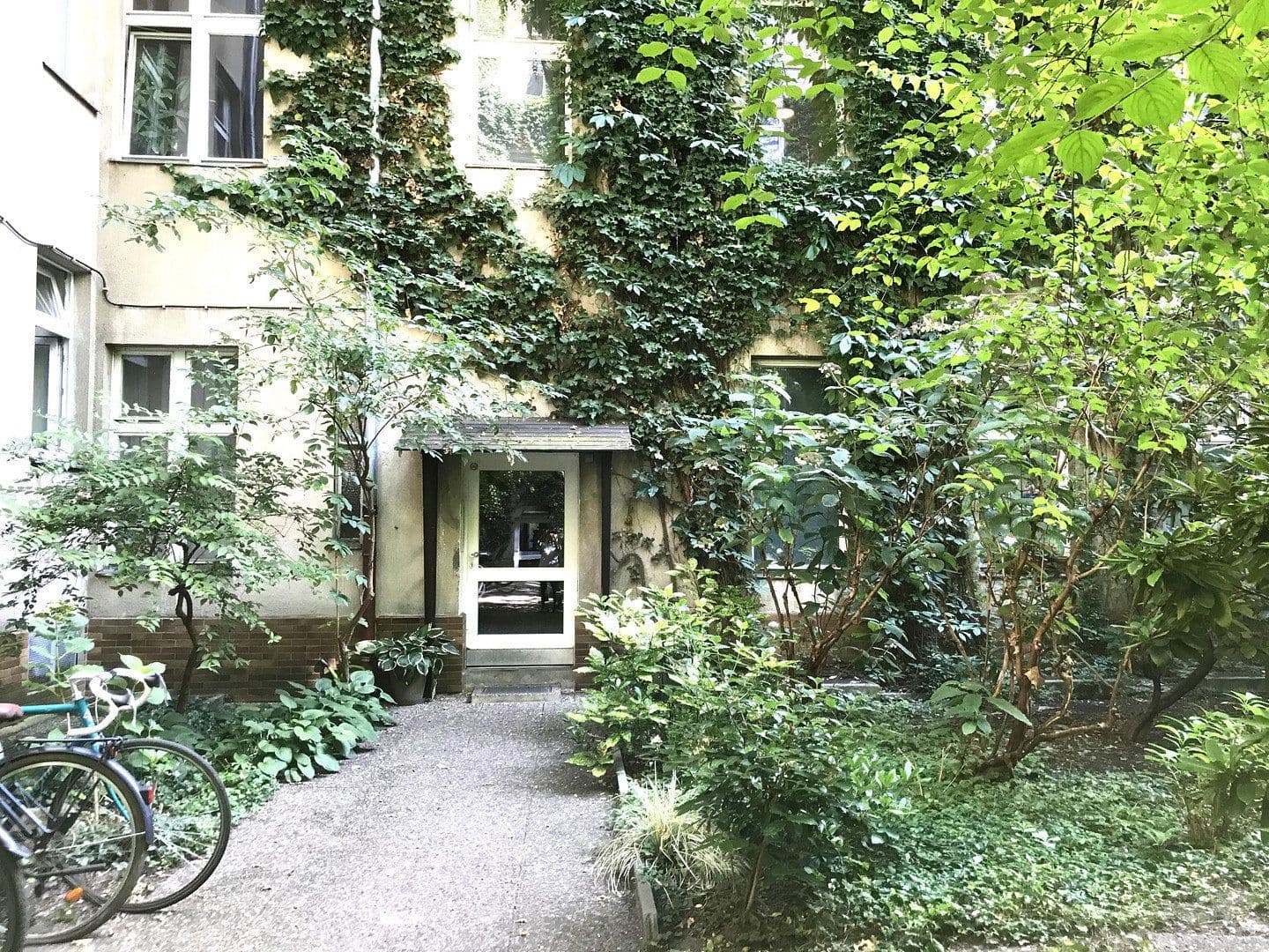 Predaj bytu 2-izbový 74 m², Goltzstraße 13a, Berlin, Berlín Predaj bytu 2-izbový 74 m², Goltzstraße 13a, Berlin, Berlín