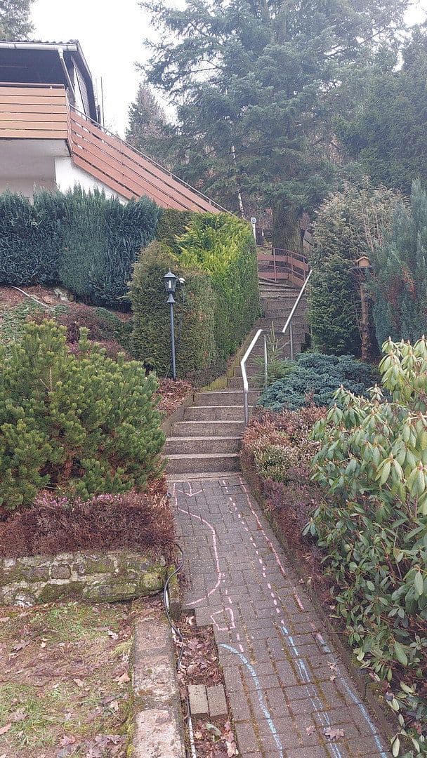 Predaj domu 86 m², pozemok 547 m², Kirchheim, Hesensko Predaj domu 86 m², pozemok 547 m², Kirchheim, Hesensko