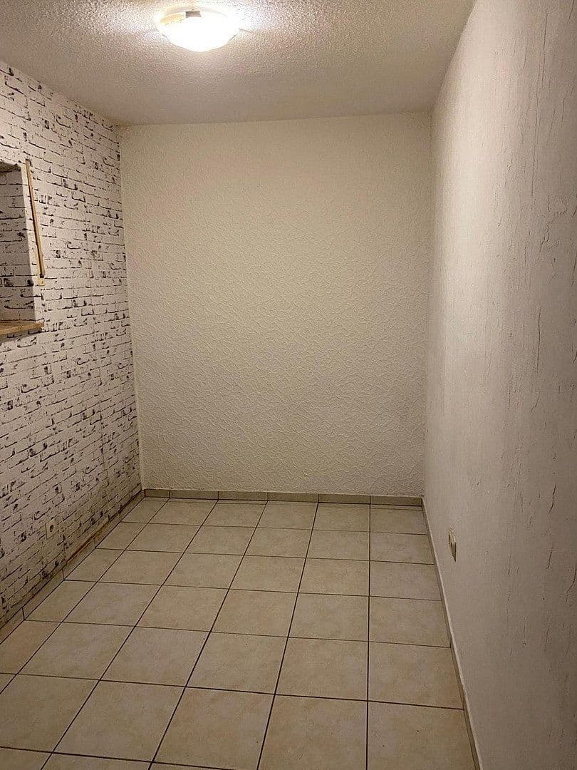 Predaj domu 86 m², pozemok 547 m², Kirchheim, Hesensko Predaj domu 86 m², pozemok 547 m², Kirchheim, Hesensko