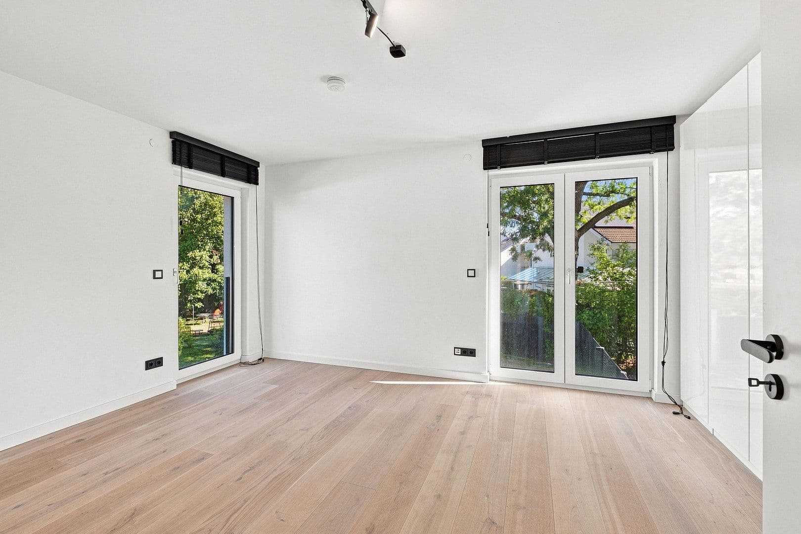 Predaj domu 140 m², pozemok 241 m², Goteboldstr. 48c, München, Bavorsko Predaj domu 140 m², pozemok 241 m², Goteboldstr. 48c, München, Bavorsko