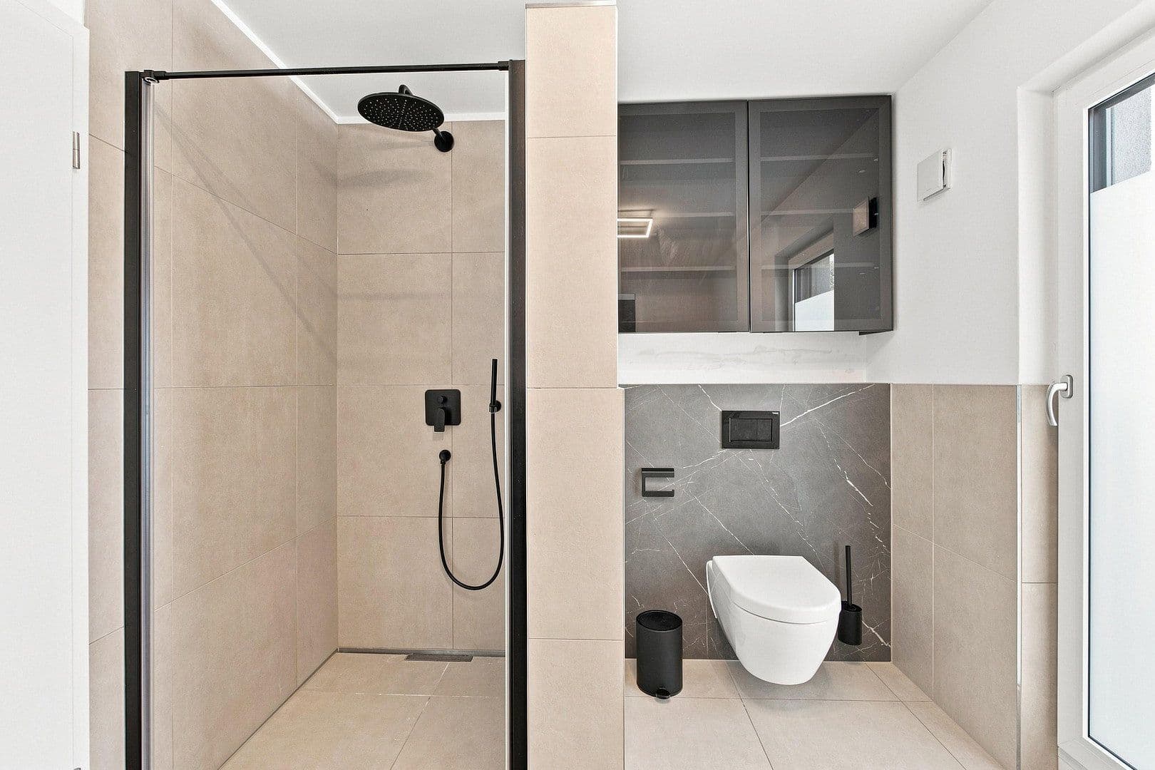 Predaj domu 140 m², pozemok 241 m², Goteboldstr. 48c, München, Bavorsko Predaj domu 140 m², pozemok 241 m², Goteboldstr. 48c, München, Bavorsko