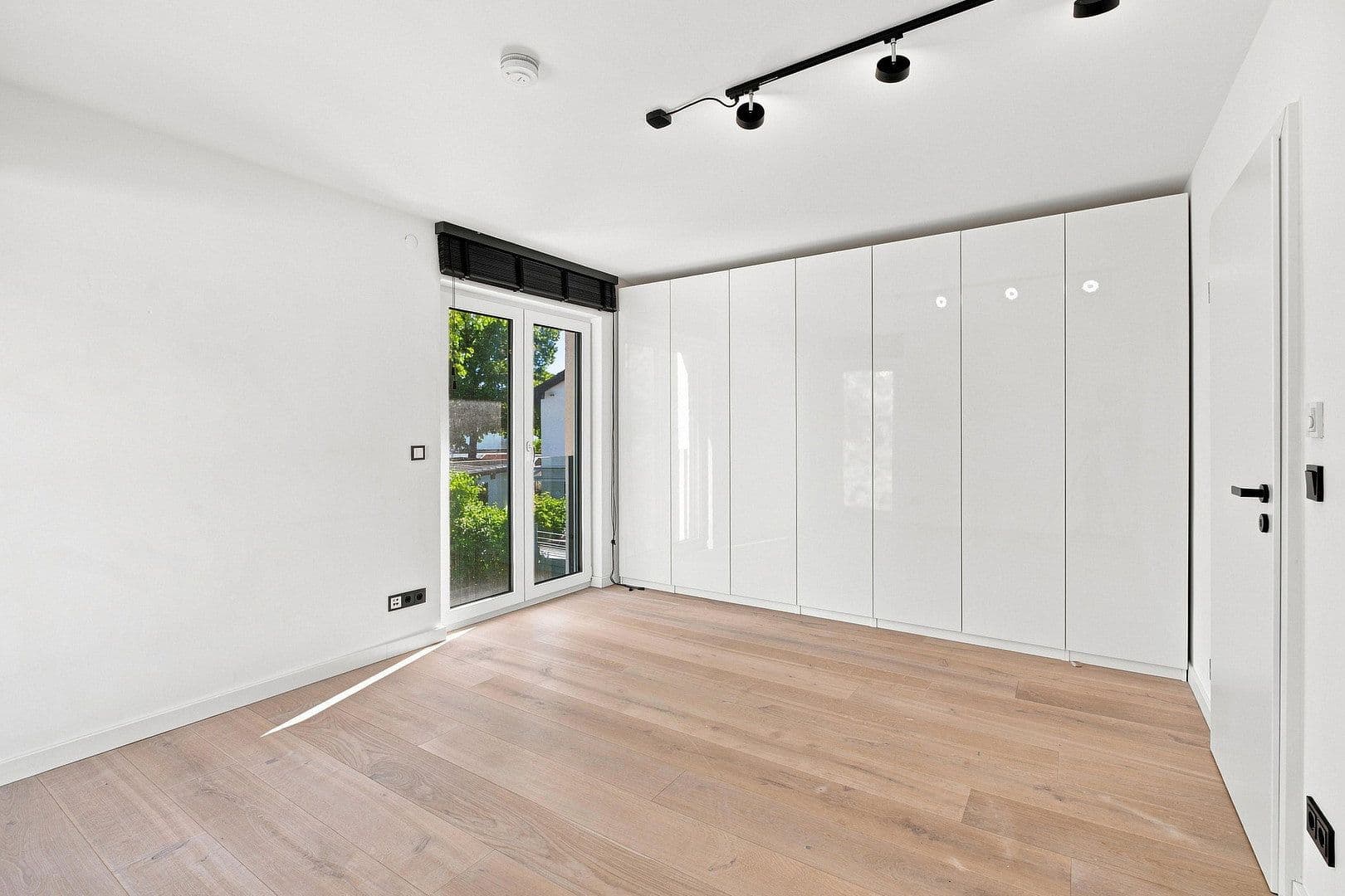 Predaj domu 140 m², pozemok 241 m², Goteboldstr. 48c, München, Bavorsko Predaj domu 140 m², pozemok 241 m², Goteboldstr. 48c, München, Bavorsko