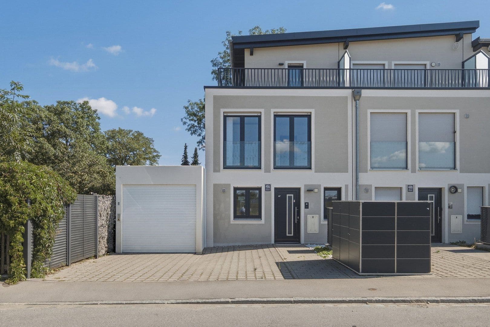 Predaj domu 140 m², pozemok 241 m², Goteboldstr. 48c, München, Bavorsko Predaj domu 140 m², pozemok 241 m², Goteboldstr. 48c, München, Bavorsko