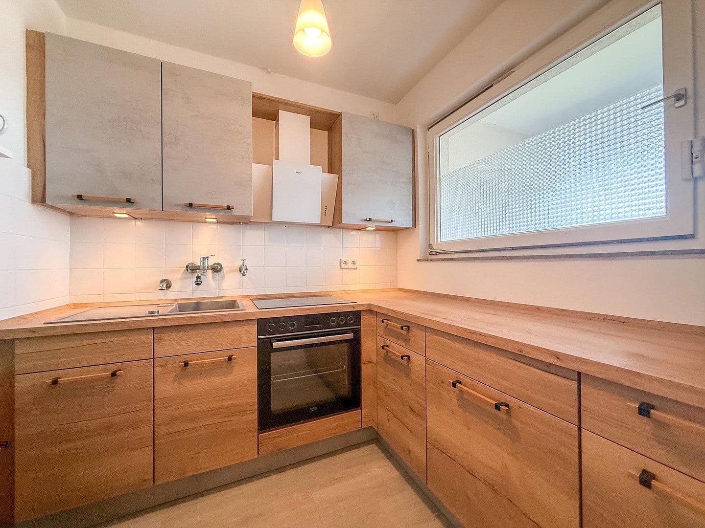Prenájom bytu 1-izbový 37 m², Erkrath, Severné Porýnie - Westfálsko Prenájom bytu 1-izbový 37 m², Erkrath, Severné Porýnie - Westfálsko