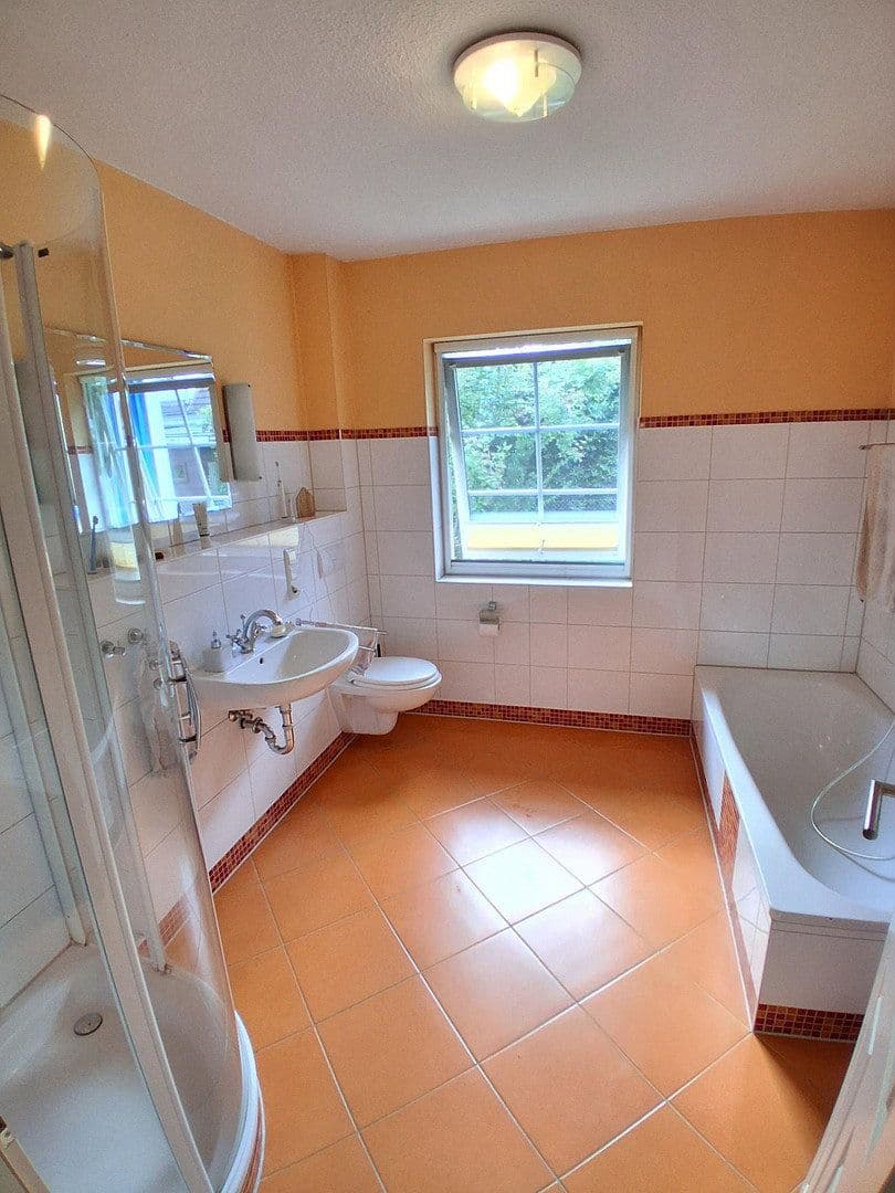 Predaj domu 138 m², pozemok 1.900 m², Beverstedt, Dolné Sasko Predaj domu 138 m², pozemok 1.900 m², Beverstedt, Dolné Sasko