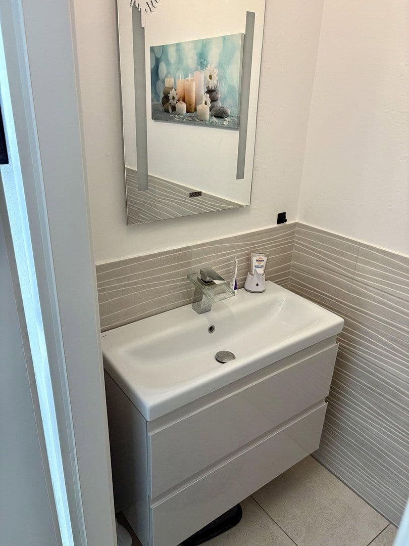 Predaj domu 145 m², pozemok 198 m², Rheinfelden (Baden), Bádensko-Wurttembersko Predaj domu 145 m², pozemok 198 m², Rheinfelden (Baden), Bádensko-Wurttembersko