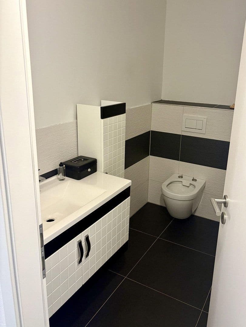 Predaj domu 145 m², pozemok 198 m², Rheinfelden (Baden), Bádensko-Wurttembersko Predaj domu 145 m², pozemok 198 m², Rheinfelden (Baden), Bádensko-Wurttembersko