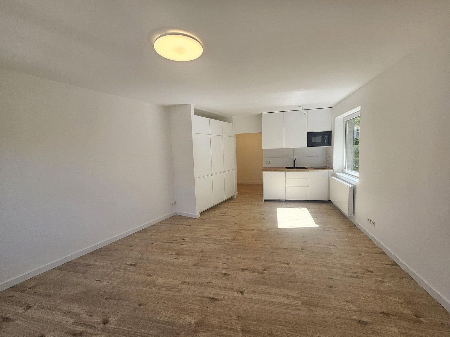 Prenájom bytu 1-izbový 35 m², Lorettostr. 60, Düsseldorf, Severné Porýnie - Westfálsko Prenájom bytu 1-izbový 35 m², Lorettostr. 60, Düsseldorf, Severné Porýnie - Westfálsko