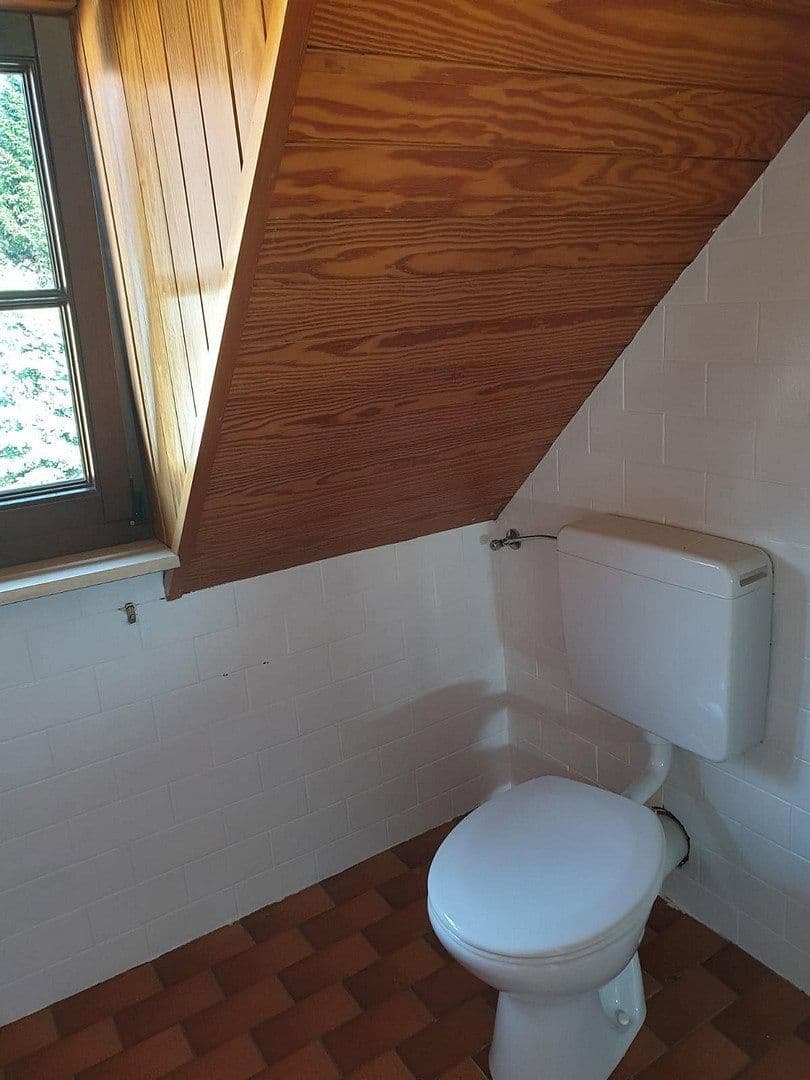 Predaj domu 135 m², pozemok 286 m², Weinheim, Bádensko-Wurttembersko Predaj domu 135 m², pozemok 286 m², Weinheim, Bádensko-Wurttembersko