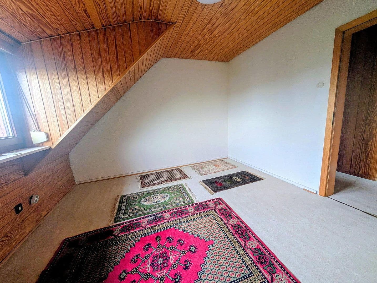 Predaj domu 135 m², pozemok 286 m², Weinheim, Bádensko-Wurttembersko Predaj domu 135 m², pozemok 286 m², Weinheim, Bádensko-Wurttembersko