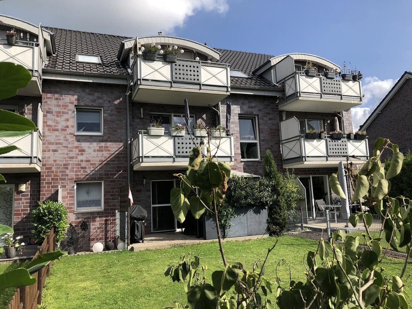 Prenájom bytu 4-izbový 97 m², Hühnerheide 139, Dinslaken, Severné Porýnie - Westfálsko Prenájom bytu 4-izbový 97 m², Hühnerheide 139, Dinslaken, Severné Porýnie - Westfálsko