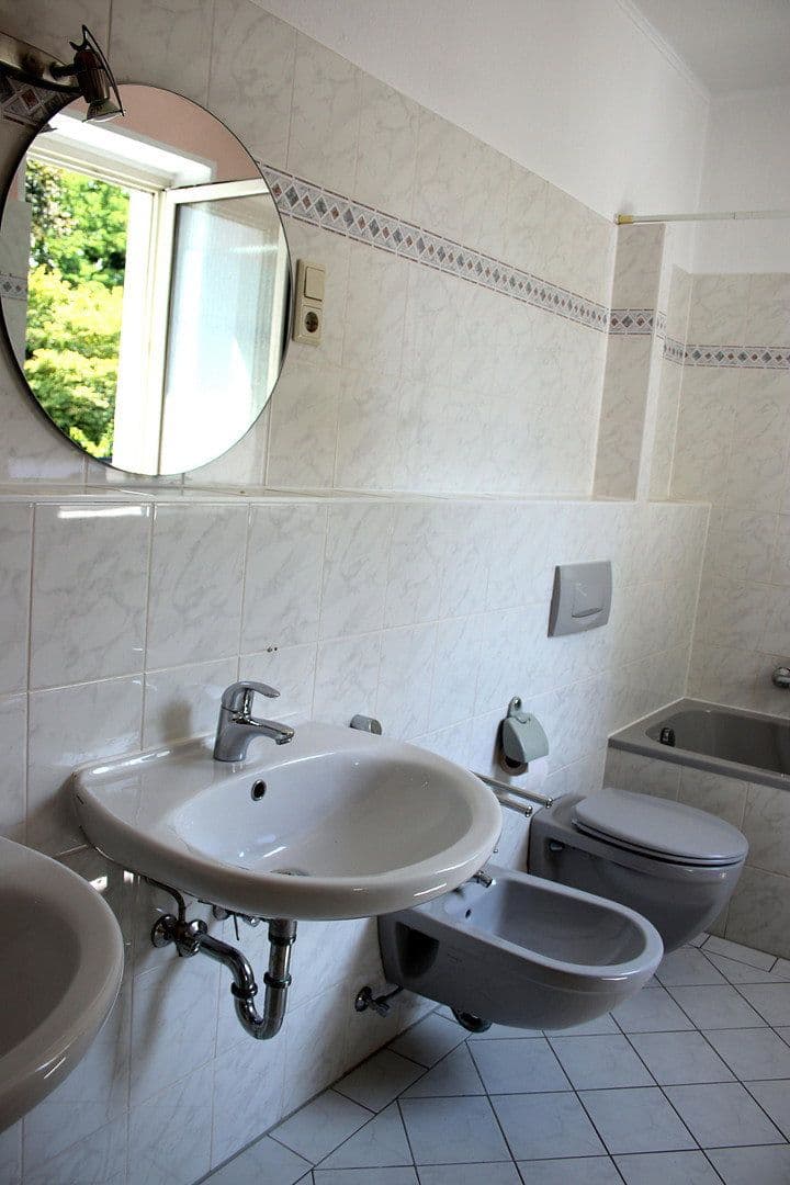 Predaj domu 315 m², pozemok 1.700 m², Koblenz, Porýnie-Falcko Predaj domu 315 m², pozemok 1.700 m², Koblenz, Porýnie-Falcko