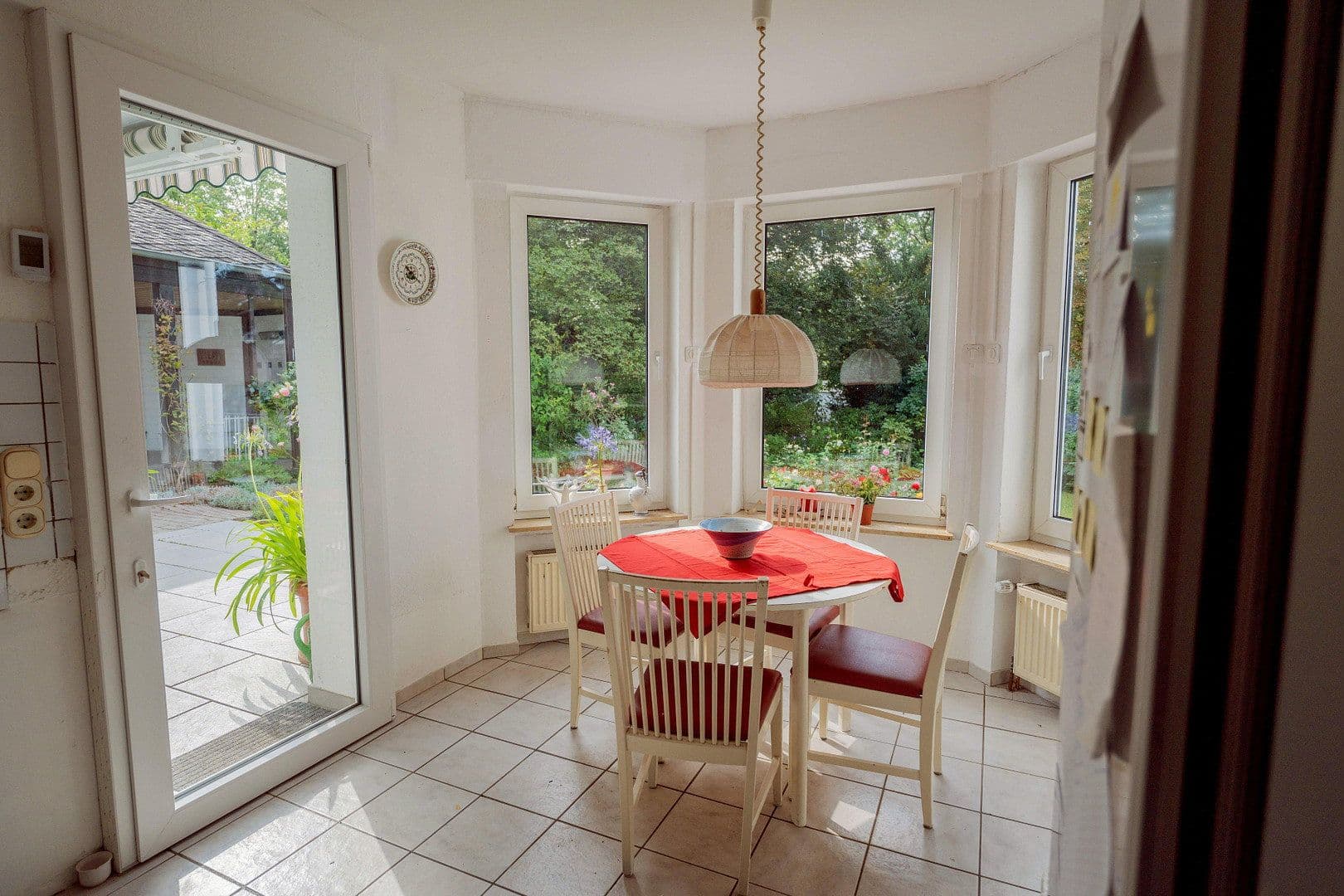 Predaj domu 315 m², pozemok 1.700 m², Koblenz, Porýnie-Falcko Predaj domu 315 m², pozemok 1.700 m², Koblenz, Porýnie-Falcko