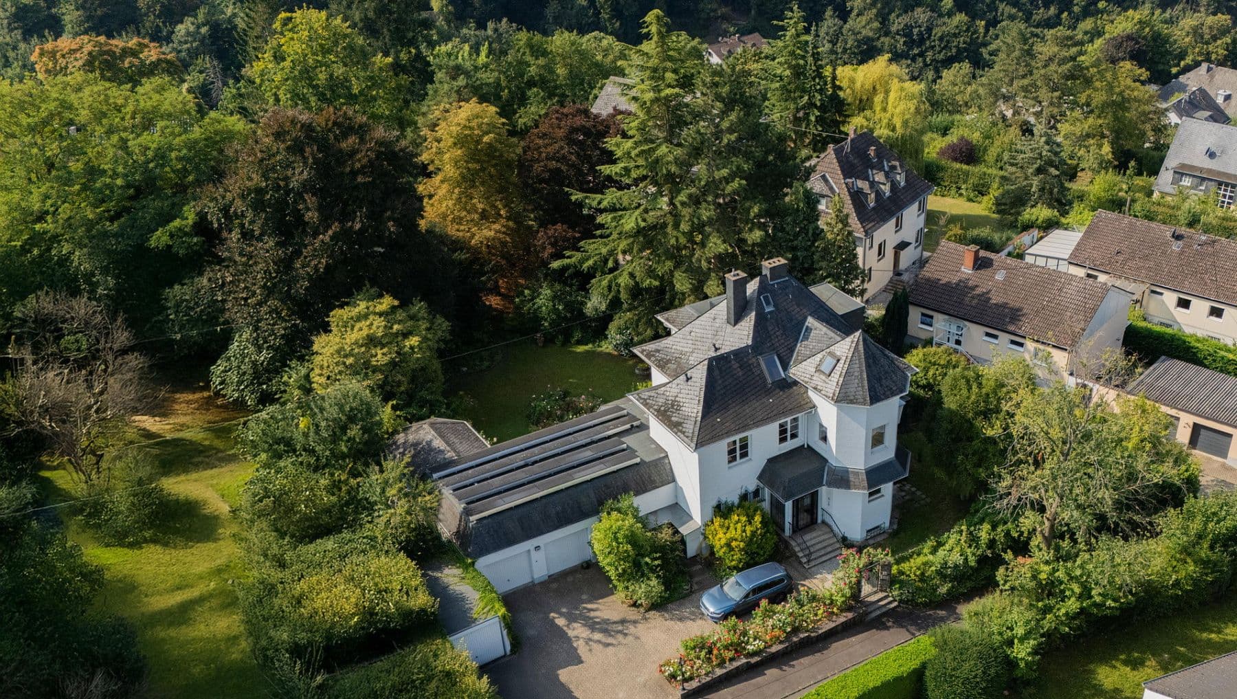 Predaj domu 315 m², pozemok 1.700 m², Koblenz, Porýnie-Falcko Predaj domu 315 m², pozemok 1.700 m², Koblenz, Porýnie-Falcko