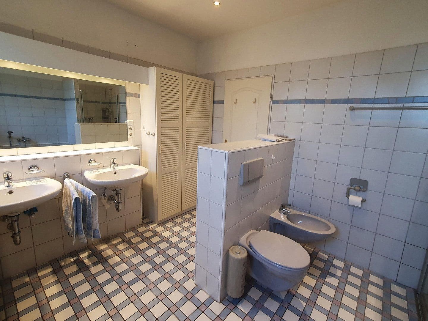 Predaj domu 315 m², pozemok 1.700 m², Koblenz, Porýnie-Falcko Predaj domu 315 m², pozemok 1.700 m², Koblenz, Porýnie-Falcko