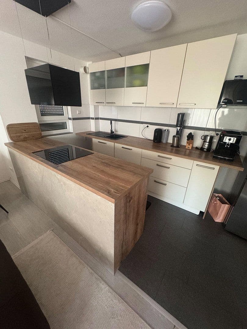 Prenájom bytu 4-izbový 95 m², Salzelmenerstr.5/1, Bad Rappenau, Bádensko-Wurttembersko Prenájom bytu 4-izbový 95 m², Salzelmenerstr.5/1, Bad Rappenau, Bádensko-Wurttembersko